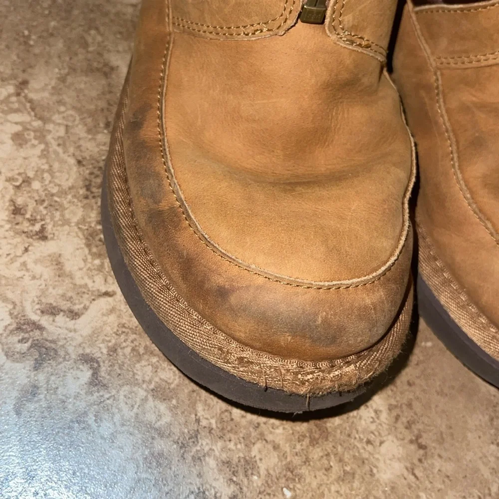 UGG Zaire Short Chestnut Boots | Size 5